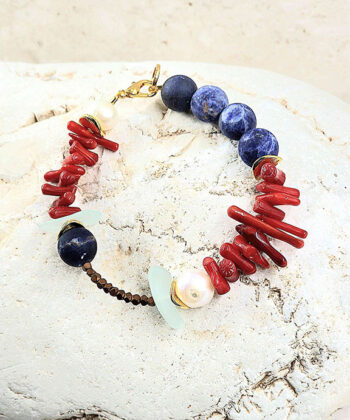 Βραχιόλι με κόκκινο κοράλλι και ημιπολύτιμους λίθους