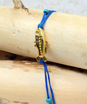 Βραχιόλι ψαράκι από επιχρυσωμένο ασήμι 925 με κερωμένο μπλε κορδόνι