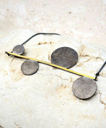 Κολιέ ασύμμετροι κύκλοι