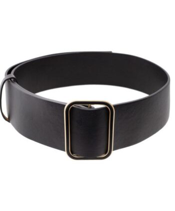 Μαύρη φαρδιά κλασική ζώνη. Μέγεθος 5,5 cm πλάτος και 116 cm μήκος. Σύνθεση: Οικολογικό δέρμα και μέταλλο.