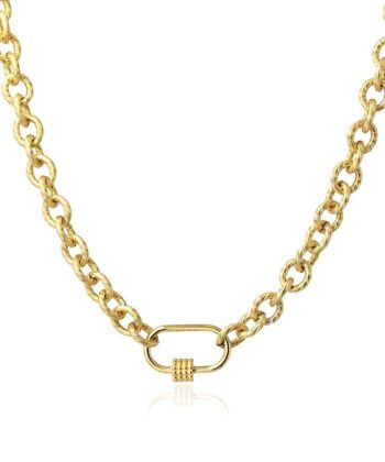 Εντυπωσιακό κολιέ αλυσίδα και κεντρική διακοσμημένη λεπτομέρεια. Είναι κατασκευασμένο από επιχρυσωμένο χειρουργικό ατσάλι και έχει μήκος 40 cm, αν και μπορείτε να το ρυθμίσετε σε ύψος χάρη στην προέκταση αλυσίδας 5 cm.