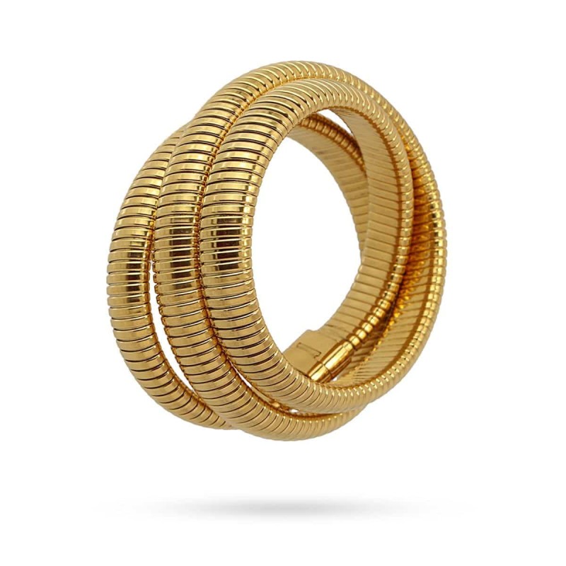 Βραχιόλι με τρεις σειρές και σχέδιο ράβδο σε χρυσό. Ένα εντυπωσιακό κομμάτι που δεν θα σταματήσετε να φοράτε. Τέλειο ως μοναδικό κομμάτι σε μινιμαλιστικές εμφανίσεις. Κατασκευασμένο από χειρουργικό ατσάλι. Έχει πάχος 12mm και μήκος 60cm. Μαγνητικό κλείσιμο. Δεν προκαλεί αλλεργίες και μπορεί να βραχεί.