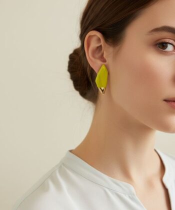 Alternative view of Σκουλαρίκια κεραμικά ρόμβος