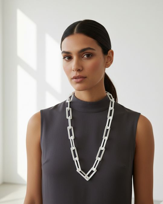 Κολιέ αλυσίδα ορθογώνιο άσπρο plexi glass - Image 2