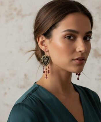 Alternative view of Σκουλαρίκια τρισδιάστατη σκαλιστή καρδιά και πετράδια αχάτη