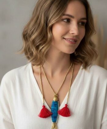 Alternative view of Κολιέ μακρύ ψάρι κεντητό σε μπλε απόχρωση