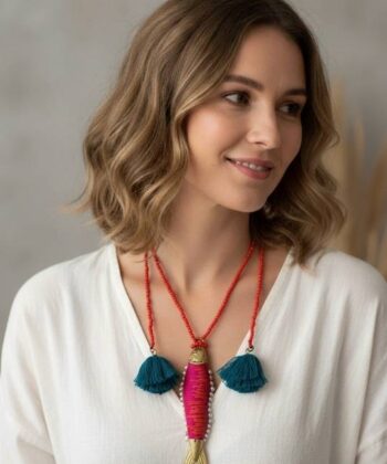 Alternative view of Κολιέ μακρύ ψάρι κεντητό σε ροζ απόχρωση